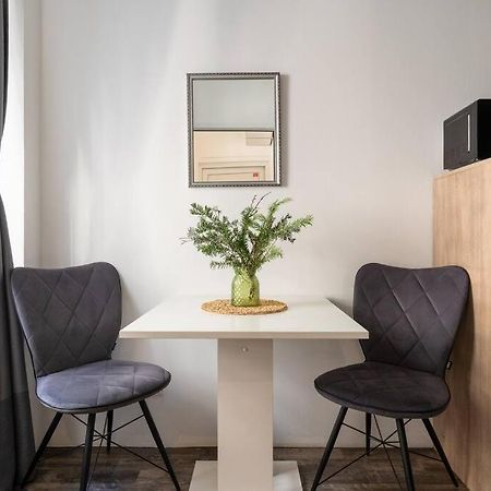 Chic Studio By City Center By Hm Відень Екстер'єр фото