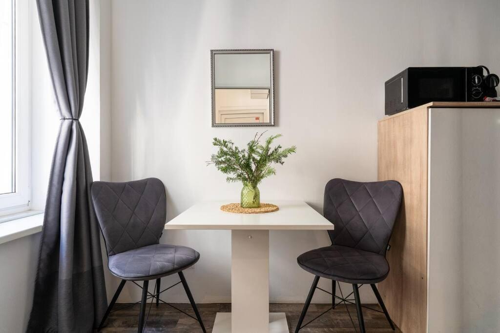 Chic Studio By City Center By Hm Відень Екстер'єр фото